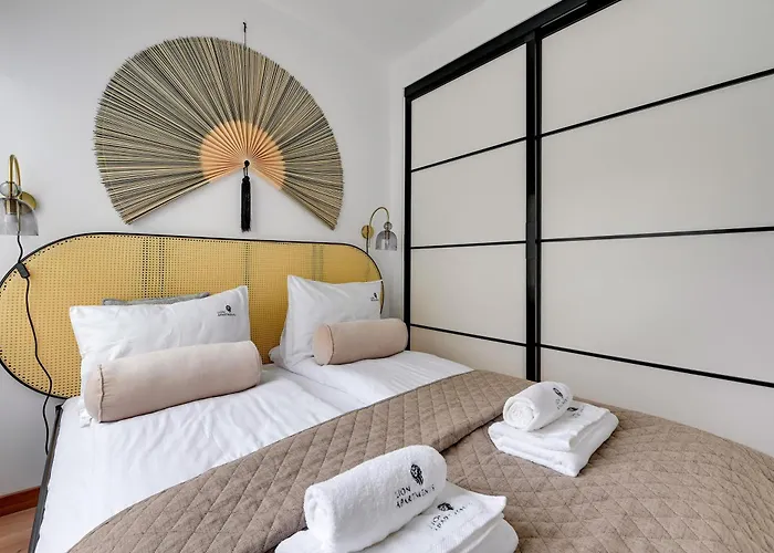 Palm Beach Apartments With Terrace & Parking By Lion Apartments